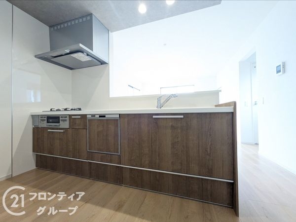 大津市長等３丁目　新築一戸建て　１期　２号棟