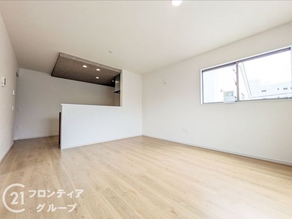 大津市長等３丁目　新築一戸建て　１期　２号棟