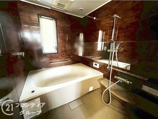 久世郡久御山町市田和気　中古一戸建て