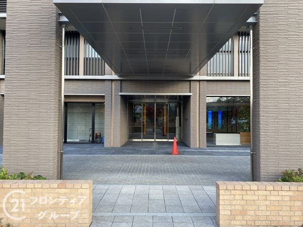 ローレルスクエア長岡京ザ・マークスサウスコート 中古マンシ…(エントランス)