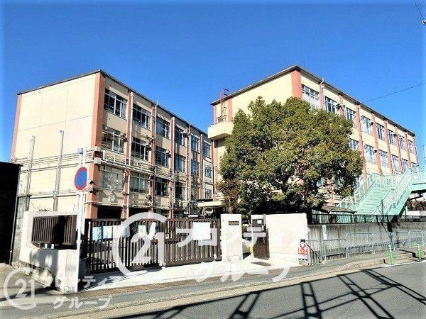 京都市山科区川田西浦町　新築一戸建て　１期　１号棟(京都市立百々小学校)