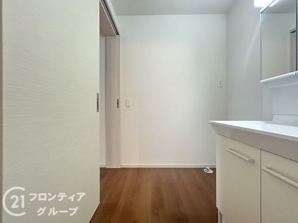 京都市山科区川田西浦町　新築一戸建て　１期　２号棟