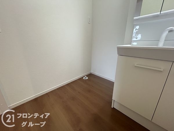 京都市山科区川田西浦町　新築一戸建て　１期　２号棟