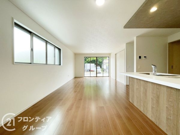 京都市山科区川田西浦町　新築一戸建て　１期　２号棟