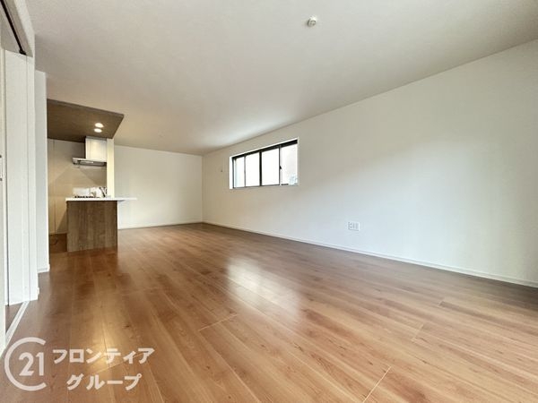 京都市山科区川田西浦町　新築一戸建て　１期　２号棟