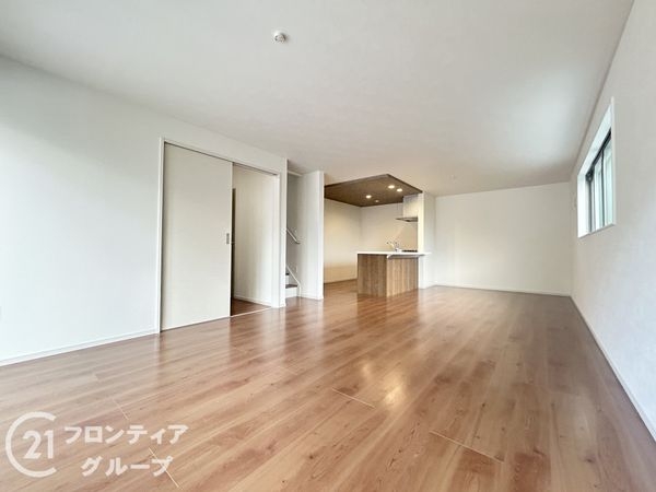 京都市山科区川田西浦町　新築一戸建て　１期　２号棟