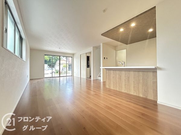 京都市山科区川田西浦町　新築一戸建て　１期　２号棟