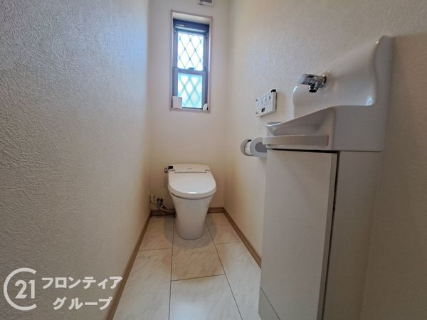 宇治市広野町尖山の中古一戸建て(トイレ)