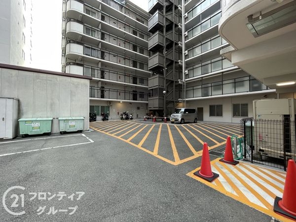 ドルミ四条大宮 中古マンション(駐車場)