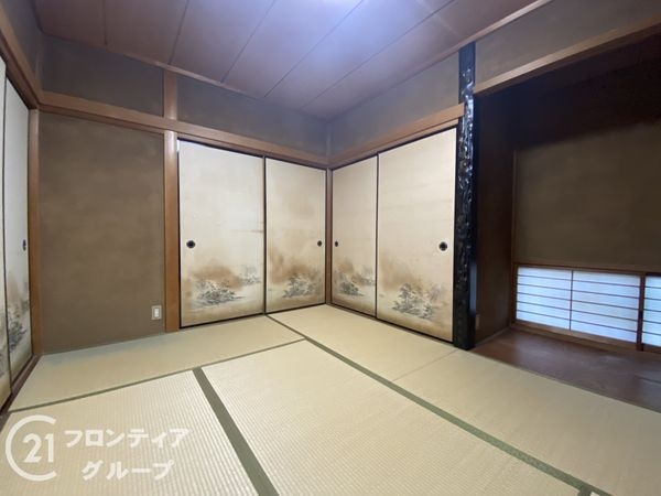 京都市伏見区深草大亀谷安信町の中古一戸建て