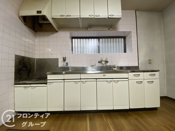 京都市伏見区深草大亀谷安信町の中古一戸建て