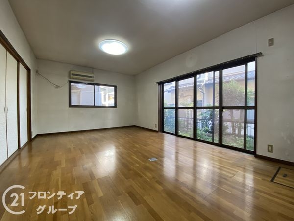 京都市伏見区深草大亀谷安信町の中古一戸建て