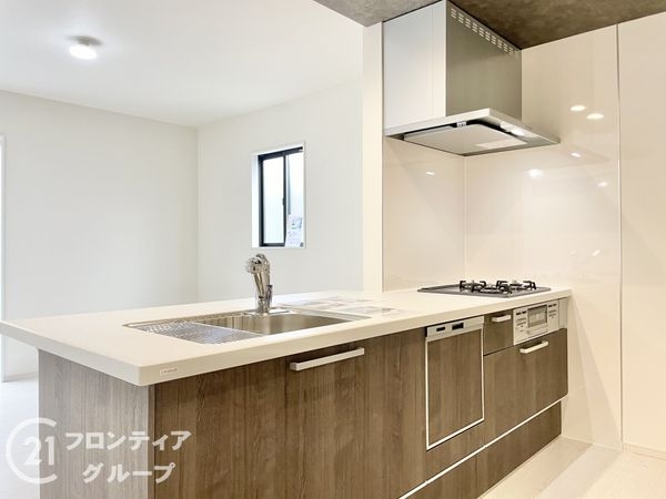 京都市伏見区桃山南大島町　新築一戸建て　１期　１号棟