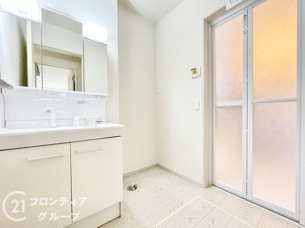 京都市伏見区桃山南大島町　新築一戸建て　１期　１号棟