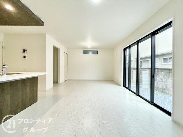 京都市伏見区桃山南大島町　新築一戸建て　１期　１号棟