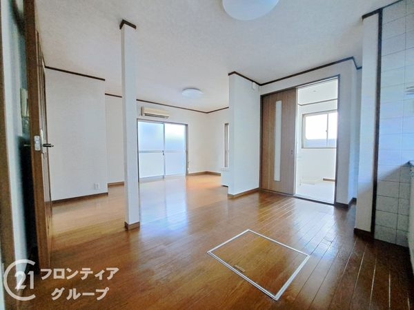 城陽市寺田北山田の中古一戸建て