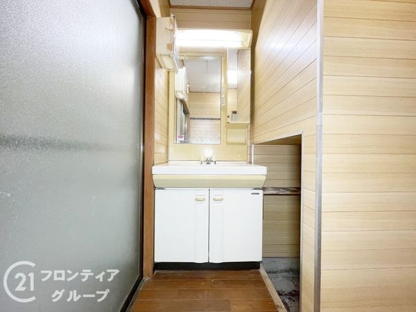 京都市伏見区深草仙石屋敷町の中古一戸建て