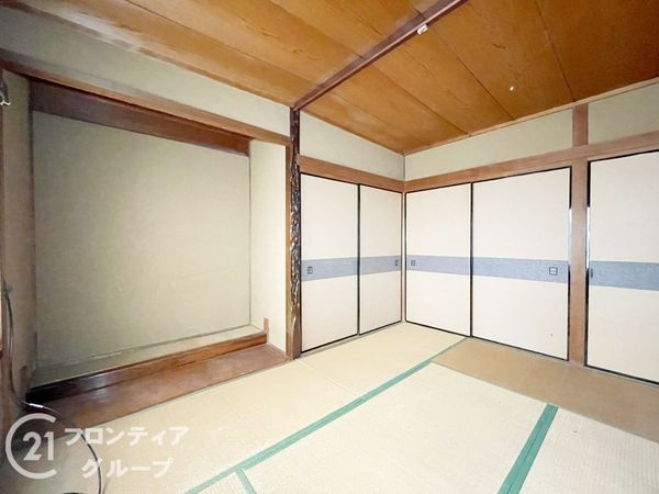 京都市伏見区深草仙石屋敷町の中古一戸建て