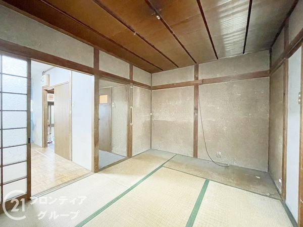 京都市伏見区深草仙石屋敷町の中古一戸建て