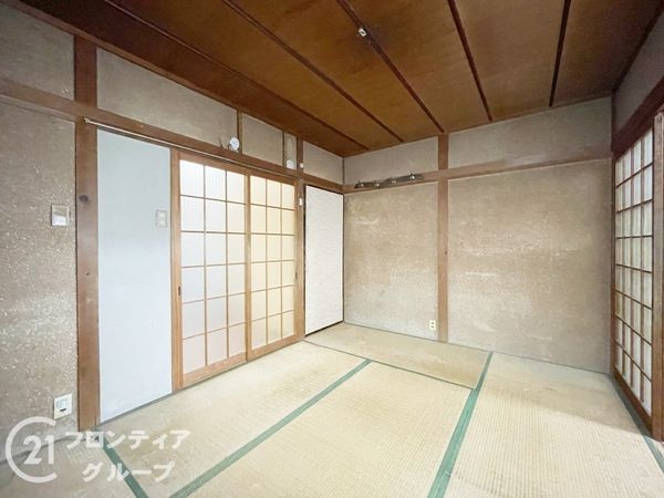 京都市伏見区深草仙石屋敷町の中古一戸建て