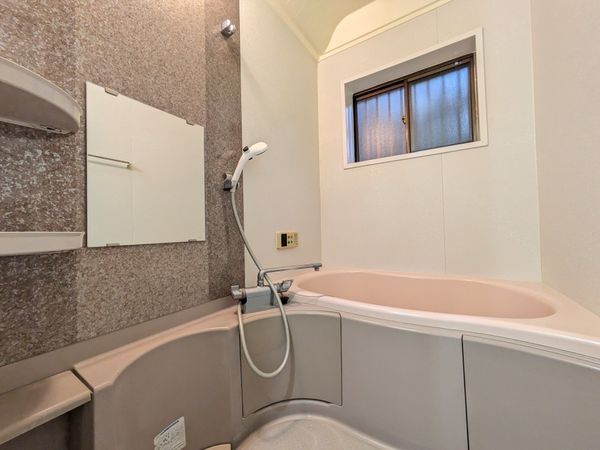 大津市本宮２丁目の中古一戸建て