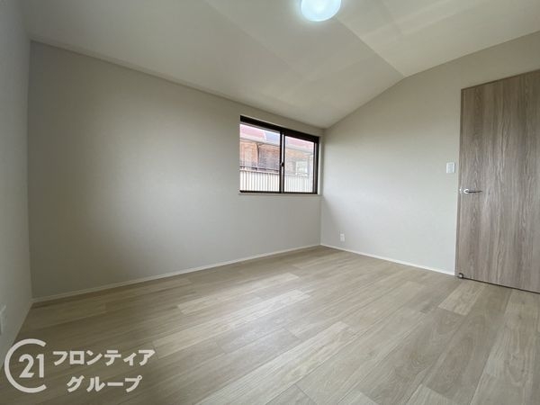 宇治市平尾台４丁目の中古一戸建て