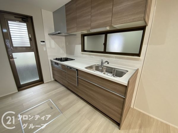 宇治市平尾台４丁目の中古一戸建て