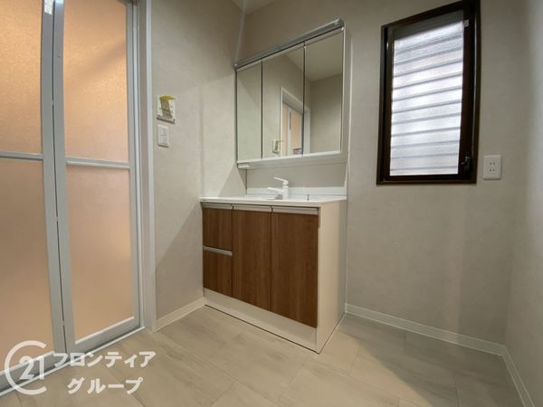 宇治市平尾台４丁目の中古一戸建て