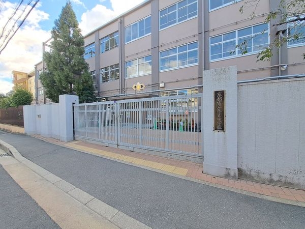 サンメゾン京都二条月光町ゲート　中古マンション(京都市立朱雀第六小学校)