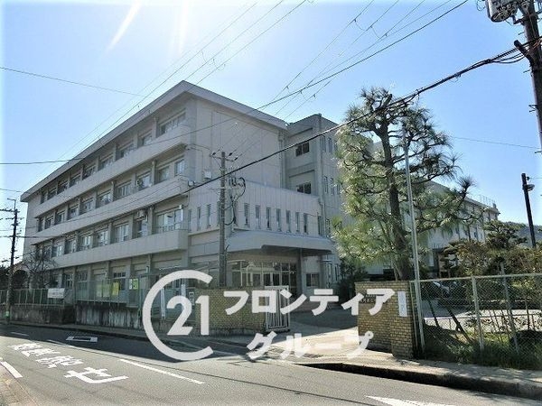 長岡京市今里の中古一戸建て(長岡京市立長岡第二中学校)