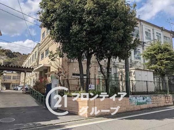 ル・パルトネール京都御屋敷町　中古マンション(京都市立双ケ丘中学校)