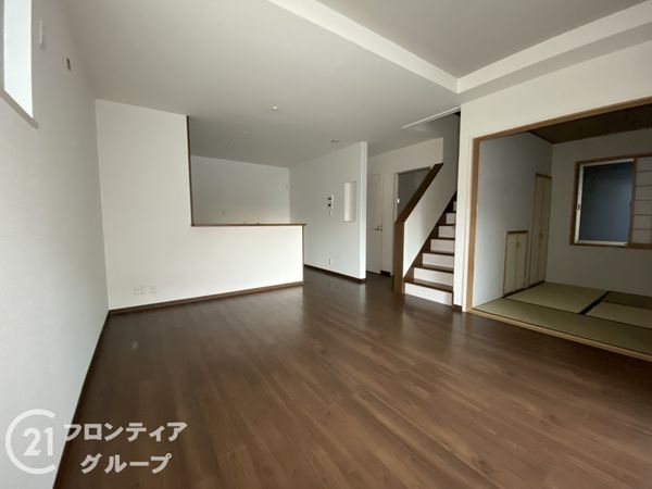 京都市伏見区羽束師菱川町の中古一戸建て