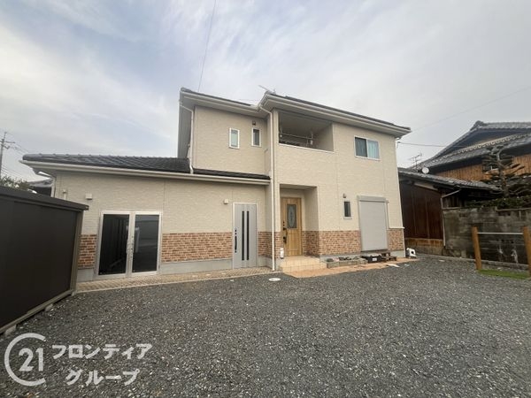 八幡市内里東ノ口の中古一戸建て