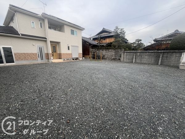 八幡市内里東ノ口の中古一戸建て