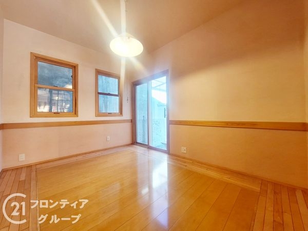 城陽市久世上大谷の中古一戸建て