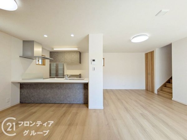 大津市石山寺４丁目新築一戸建て３期6号地