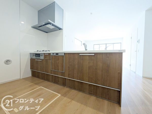 大津市神宮町　新築一戸建て　１期　全１区画
