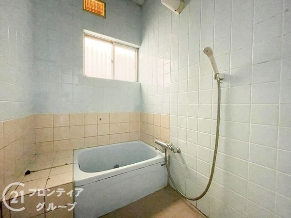 宇治市木幡南山　中古一戸建て
