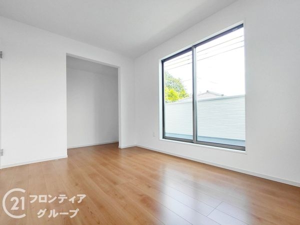 大津市鶴の里　新築一戸建て　１期　２号棟