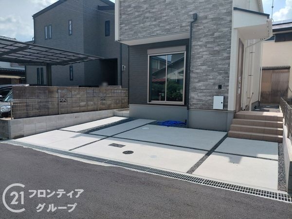 大津市鶴の里　新築一戸建て　１期　２号棟