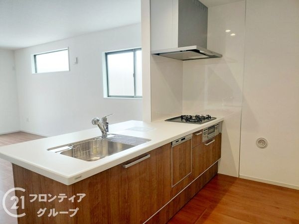 大津市鶴の里　新築一戸建て　１期　２号棟