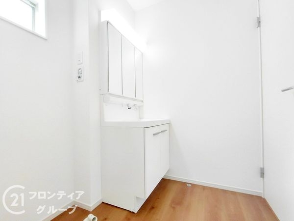 大津市鶴の里　新築一戸建て　１期　２号棟