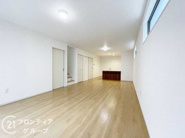 京田辺市草内穴口　新築一戸建て　１期　１号棟