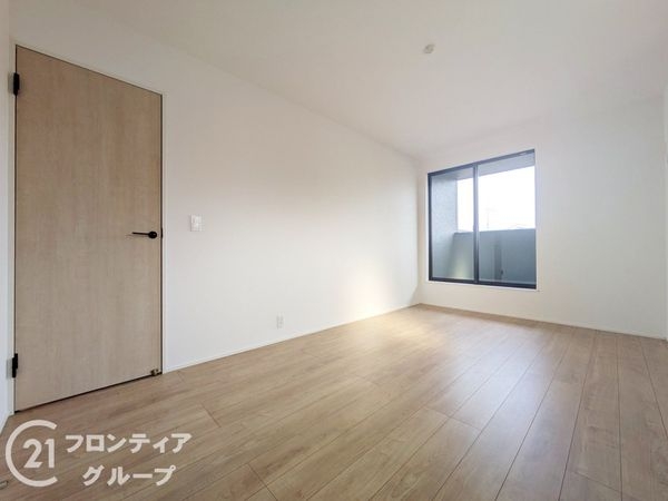大津市千町２丁目　新築一戸建て　第１期　２号棟