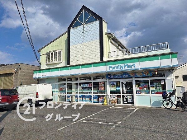 大津市千町２丁目　新築一戸建て　第１期　２号棟(ファミリーマートそがわ千町店)
