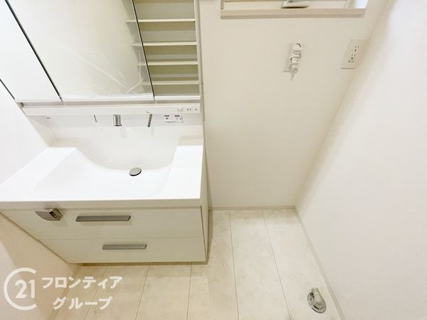 京都市伏見区桃山町弾正島　新築一戸建て　２号棟