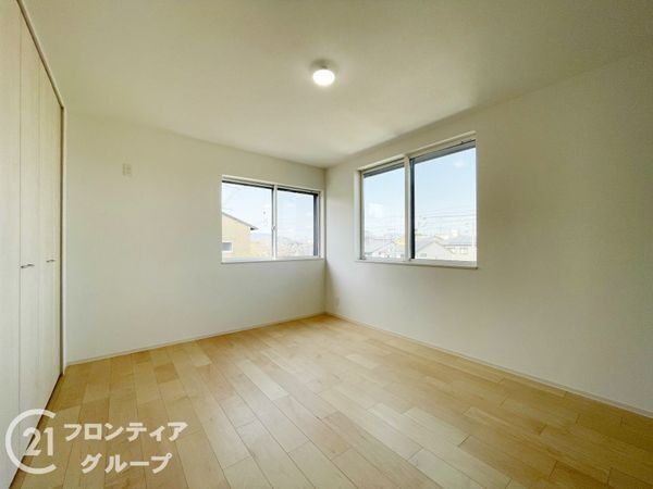 京都市伏見区桃山町弾正島　新築一戸建て　２号棟