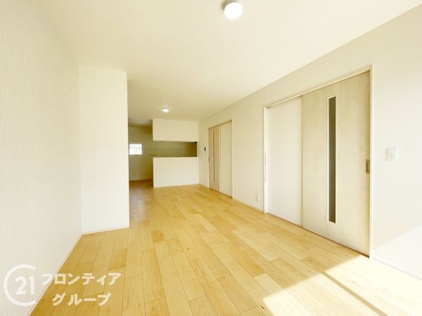 京都市伏見区桃山町弾正島　新築一戸建て　２号棟