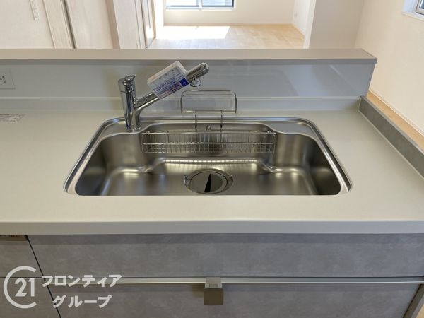 京都市伏見区桃山町弾正島　新築一戸建て　２号棟