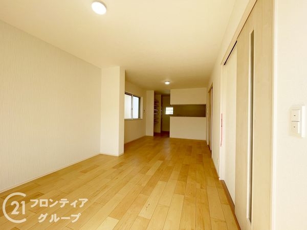 京都市伏見区桃山町弾正島　新築一戸建て　２号棟